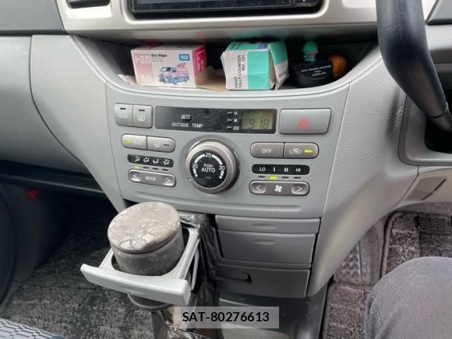 Toyota VOXY 2004-08 8076105-15