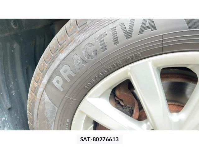 Toyota VOXY 2004-08 8076105-23
