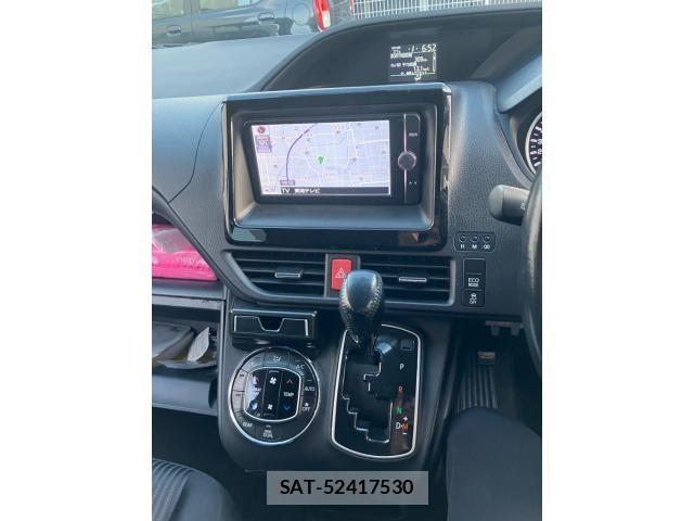 Toyota VOXY 2014-06 8076092-12