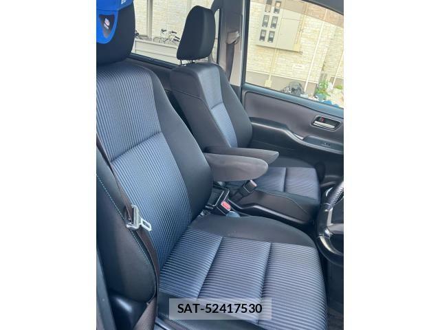 Toyota VOXY 2014-06 8076092-15