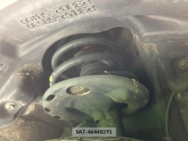 Toyota VOXY 2014-06 8076090-19