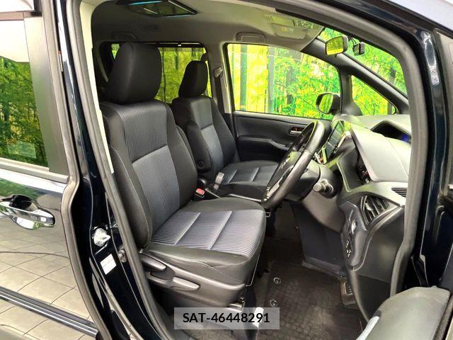 Toyota VOXY 2014-06 8076090-6