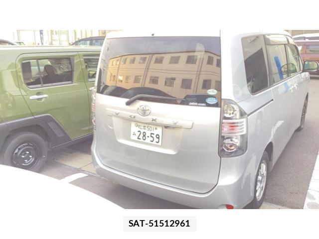 Toyota VOXY 2010-02 8076103-14