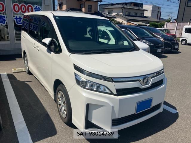 Toyota VOXY 2017-11 8075347-0