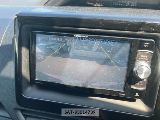 Toyota VOXY 2017-11 8075347-13