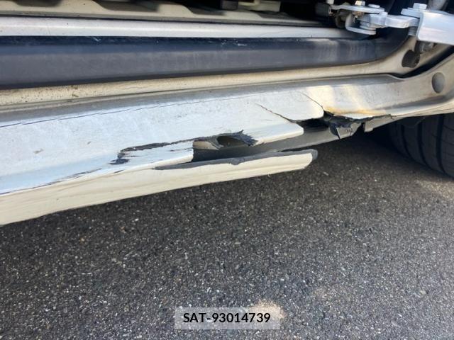 Toyota VOXY 2017-11 8075347-18