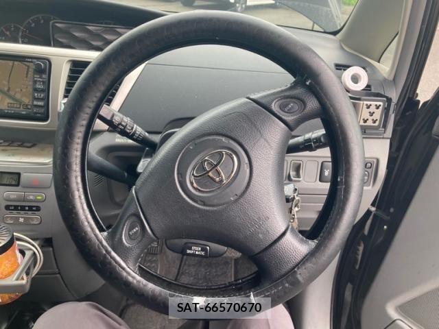 Toyota VOXY 2006-03 8076099-17