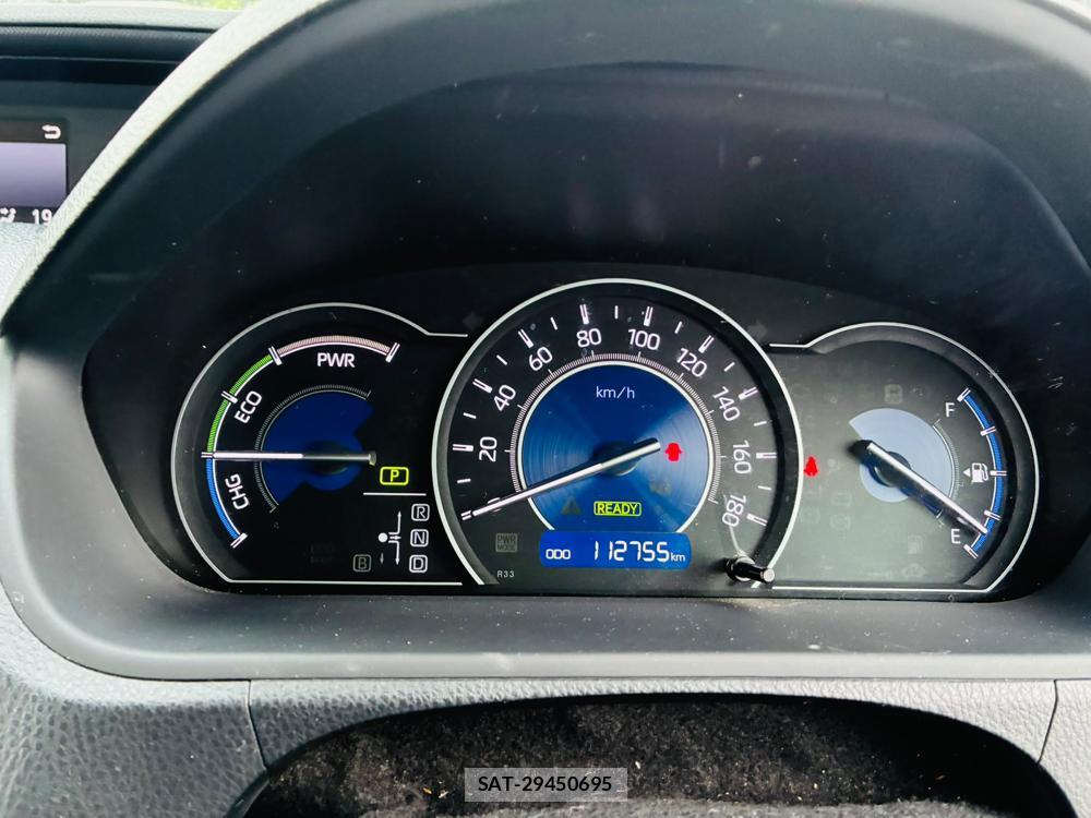 Toyota VOXY 2018-10 7952456-15