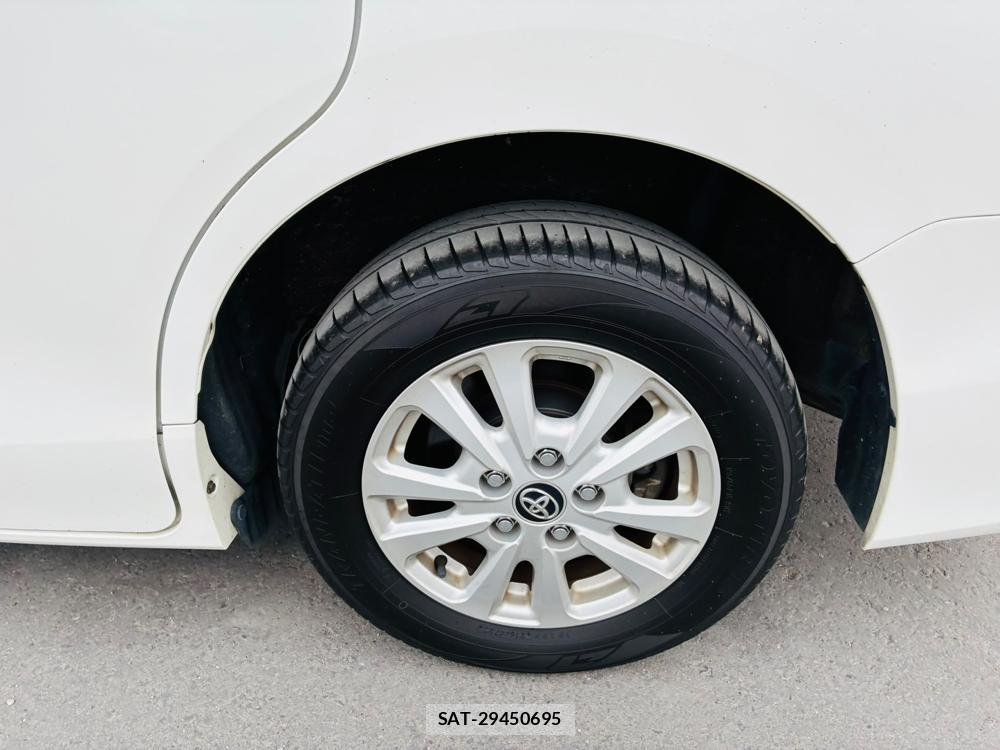 Toyota VOXY 2018-10 7952456-30