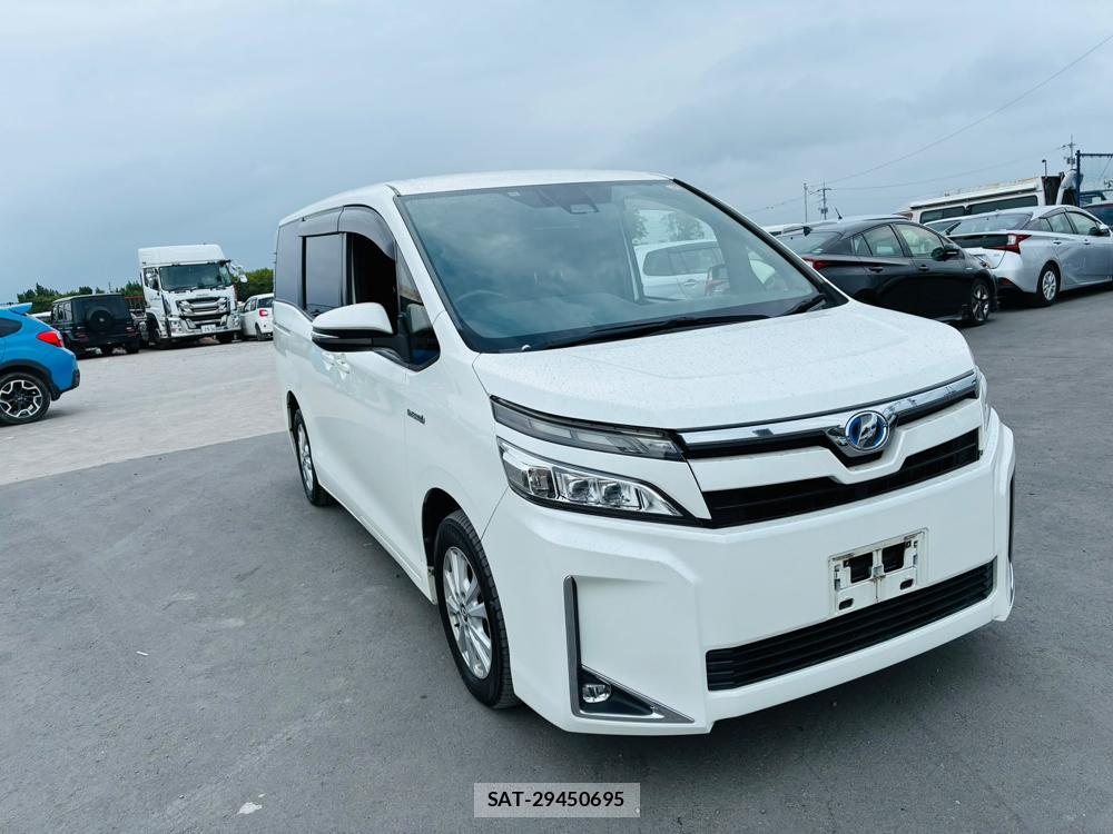 Toyota VOXY 2018-10 7952456-6