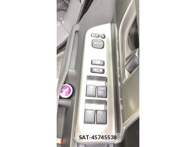 Toyota VOXY 2008-06 8076097-12