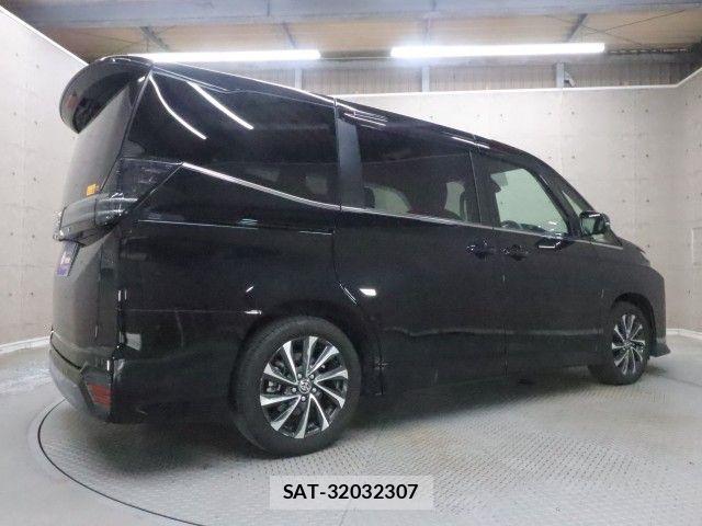 Toyota VOXY 2023-07 8076077-1