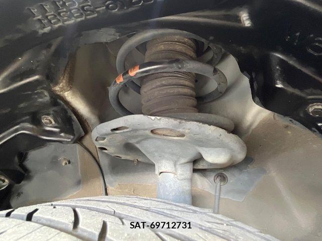 Toyota VOXY 2021-05 8076084-19