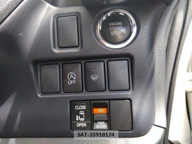 Toyota VOXY 2014-05 8076093-25