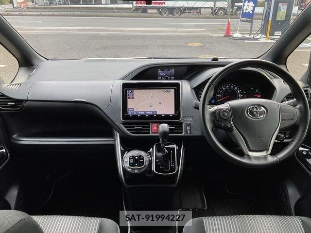 Toyota VOXY 2020-01 8076083-4