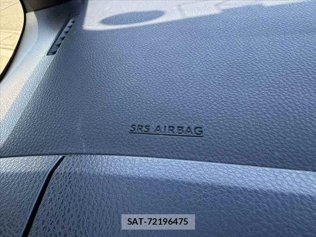 Toyota VOXY 2016-07 8075372-28