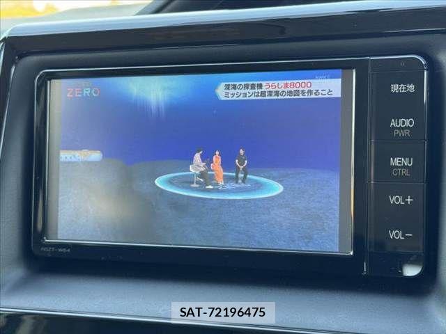 Toyota VOXY 2016-07 8075372-2