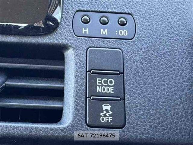 Toyota VOXY 2016-07 8075372-6