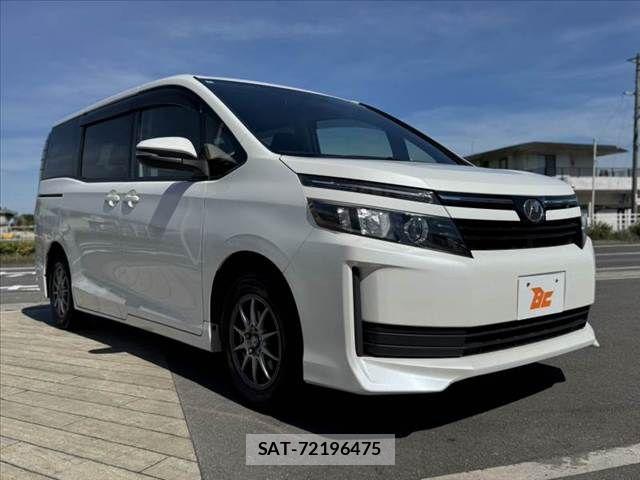 Toyota VOXY 2016-07 8075372-7