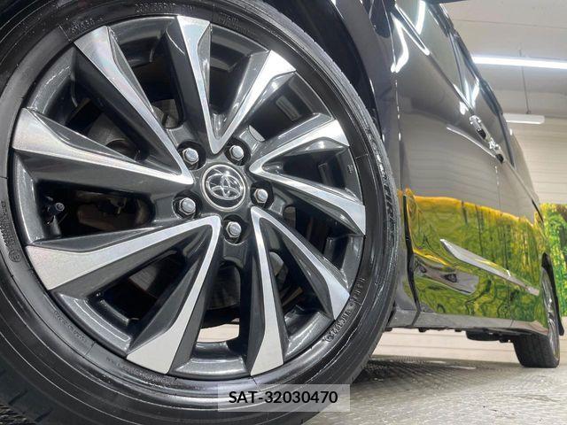Toyota VOXY 2022-10 8076081-13