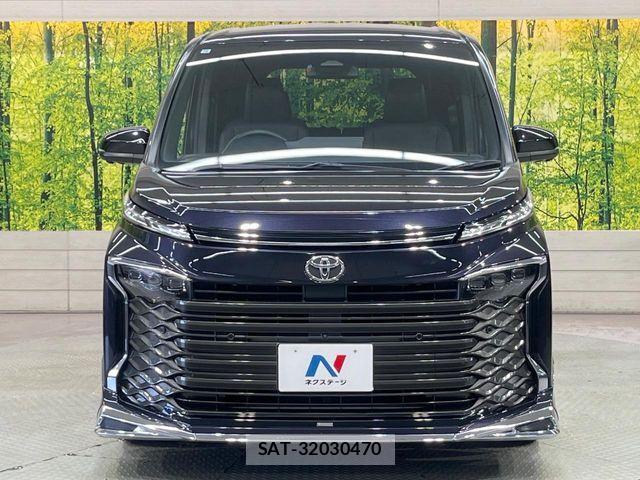 Toyota VOXY 2022-10 8076081-14