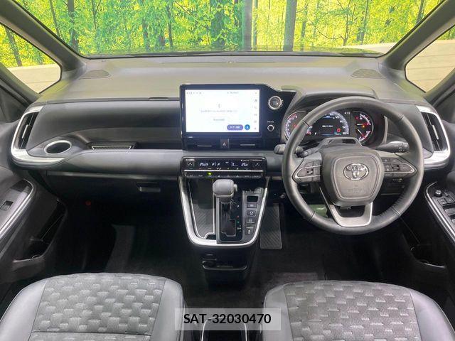 Toyota VOXY 2022-10 8076081-1