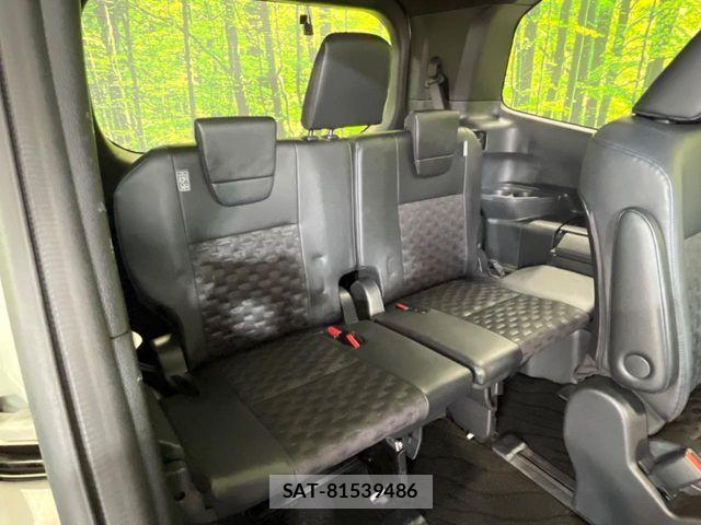 Toyota VOXY 2023-11 8076076-11