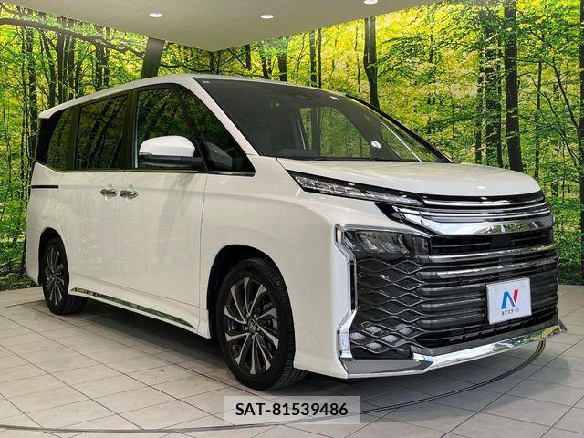 Toyota VOXY 2023-11 8076076-15