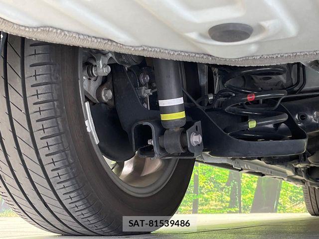 Toyota VOXY 2023-11 8076076-19