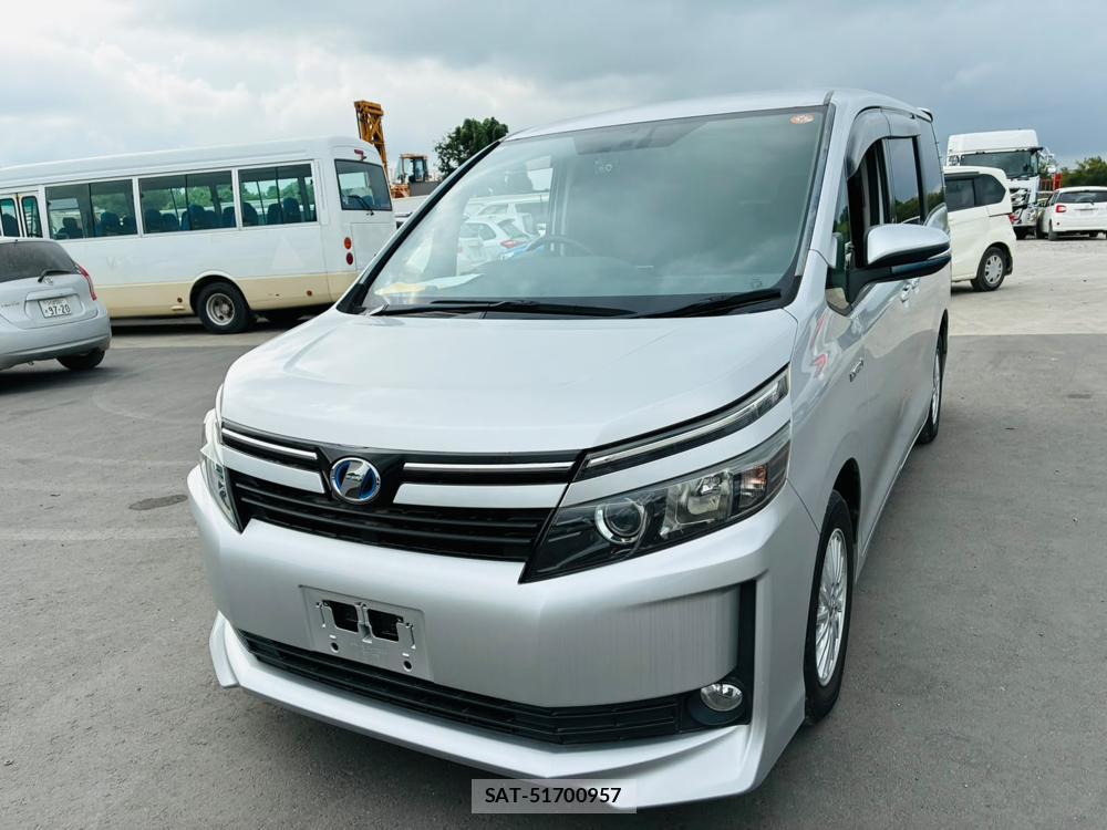 Toyota VOXY 2015-04 7891127-0