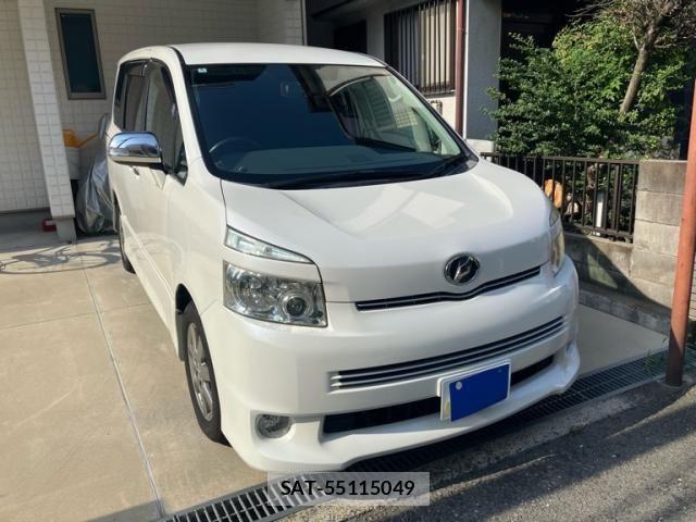 Toyota VOXY 2010-04 8076094-0