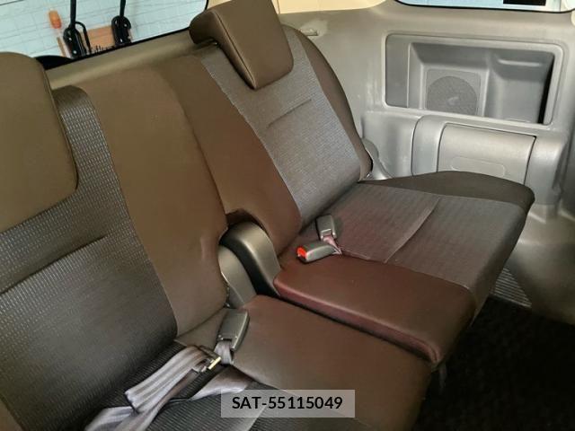 Toyota VOXY 2010-04 8076094-12