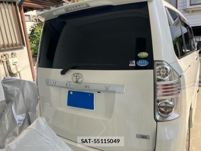 Toyota VOXY 2010-04 8076094-1