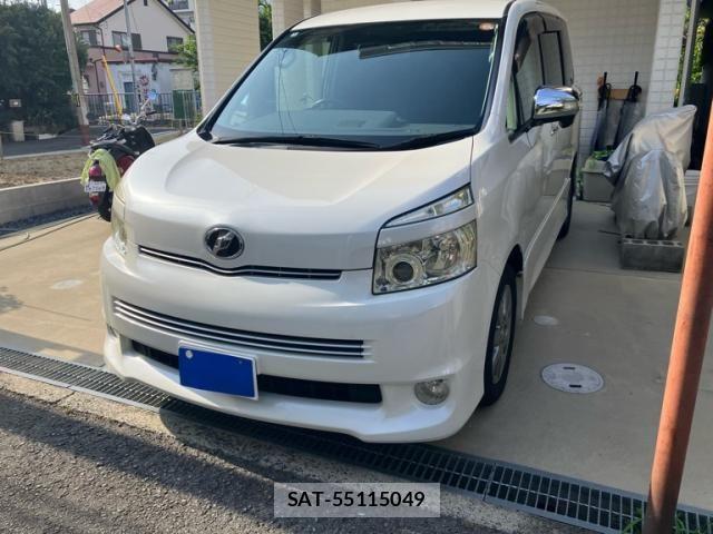 Toyota VOXY 2010-04 8076094-2