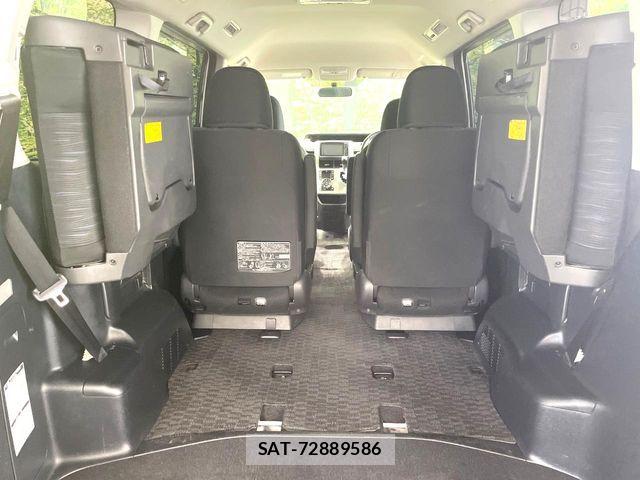Toyota VOXY 2011-03 8076095-10