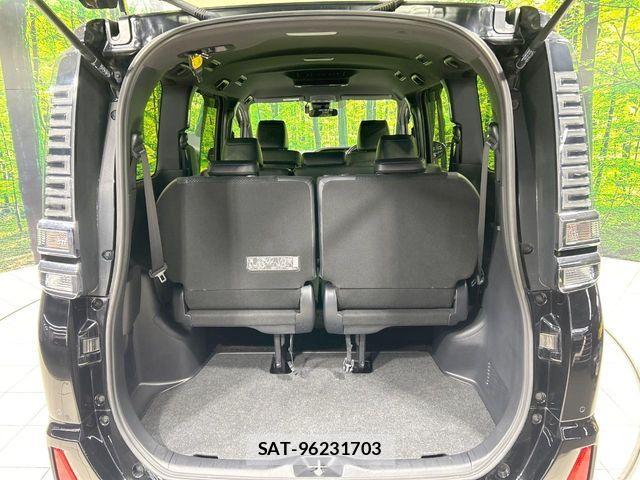 Toyota VOXY 2021-07 8076080-10