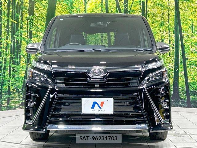 Toyota VOXY 2021-07 8076080-14