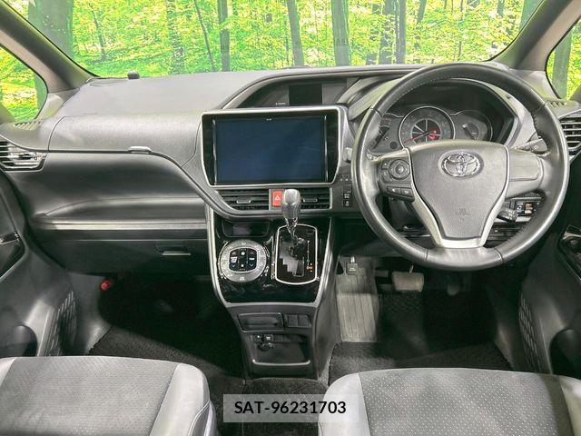 Toyota VOXY 2021-07 8076080-1