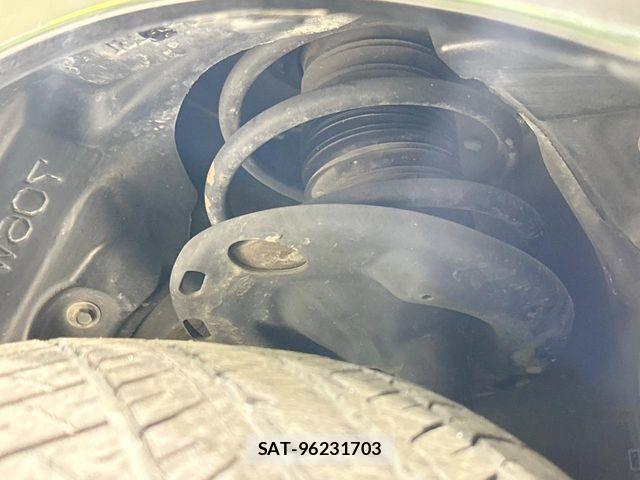 Toyota VOXY 2021-07 8076080-19