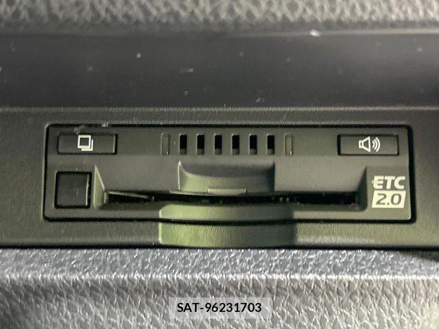 Toyota VOXY 2021-07 8076080-6