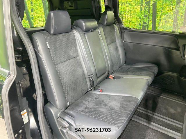 Toyota VOXY 2021-07 8076080-8