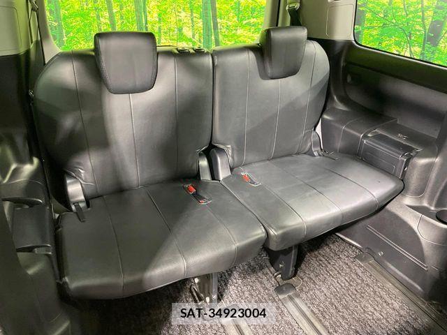 Toyota VOXY 2014-03 8076091-9