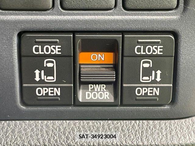 Toyota VOXY 2014-03 8076091-4