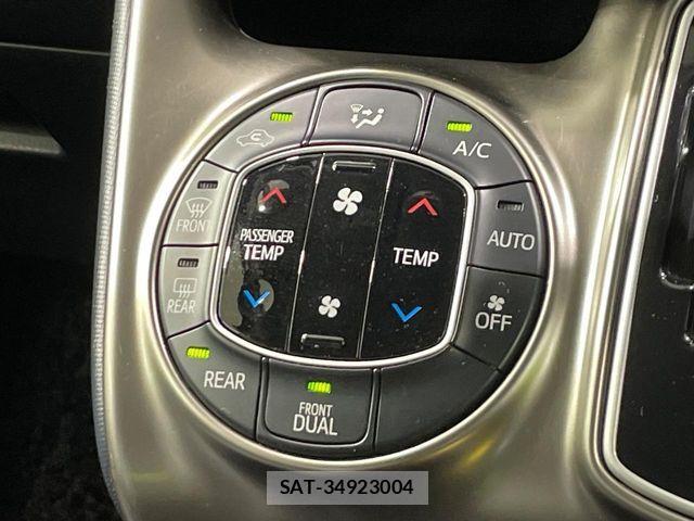 Toyota VOXY 2014-03 8076091-5