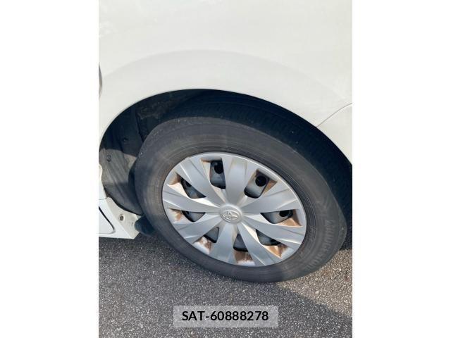 Toyota VOXY 2015-03 8076096-11