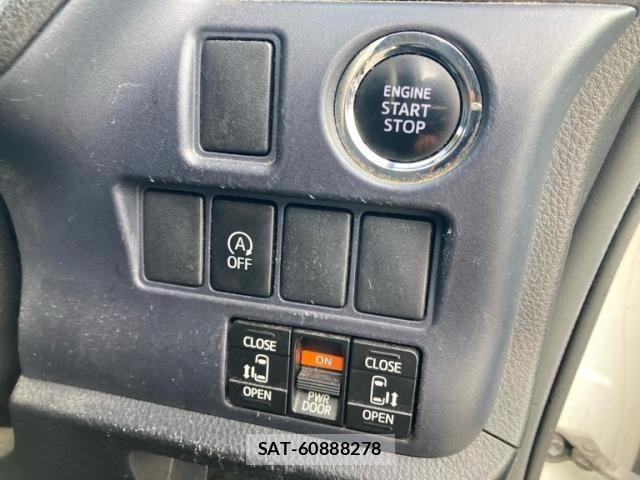 Toyota VOXY 2015-03 8076096-13