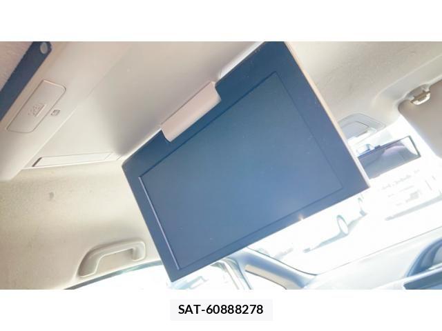 Toyota VOXY 2015-03 8076096-23