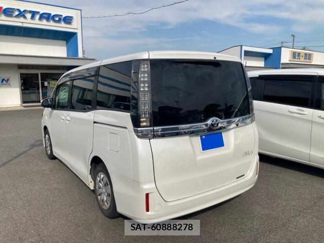 Toyota VOXY 2015-03 8076096-8