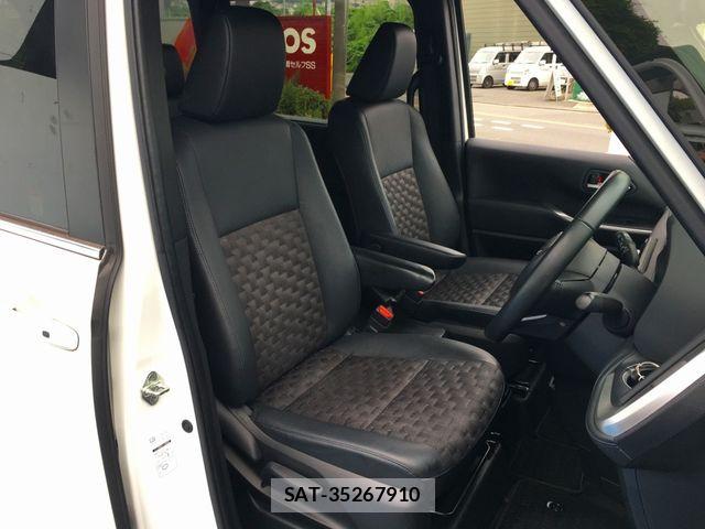 Toyota VOXY 2023-03 8076079-14