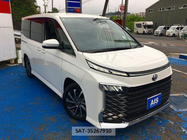 Toyota VOXY 2023-03 8076079-3